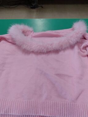 Soft Pink Faux-Fur Trim Women’s Sweater